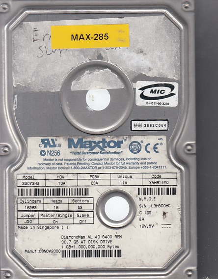 Maxtor 33073H3 30.7GB